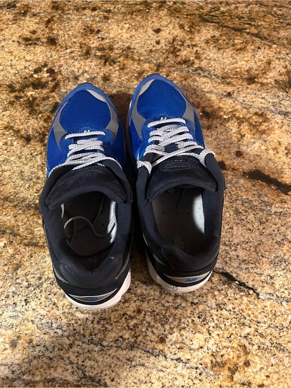 New Balance Men’s Blue & Black Athletic Sneakers unisex